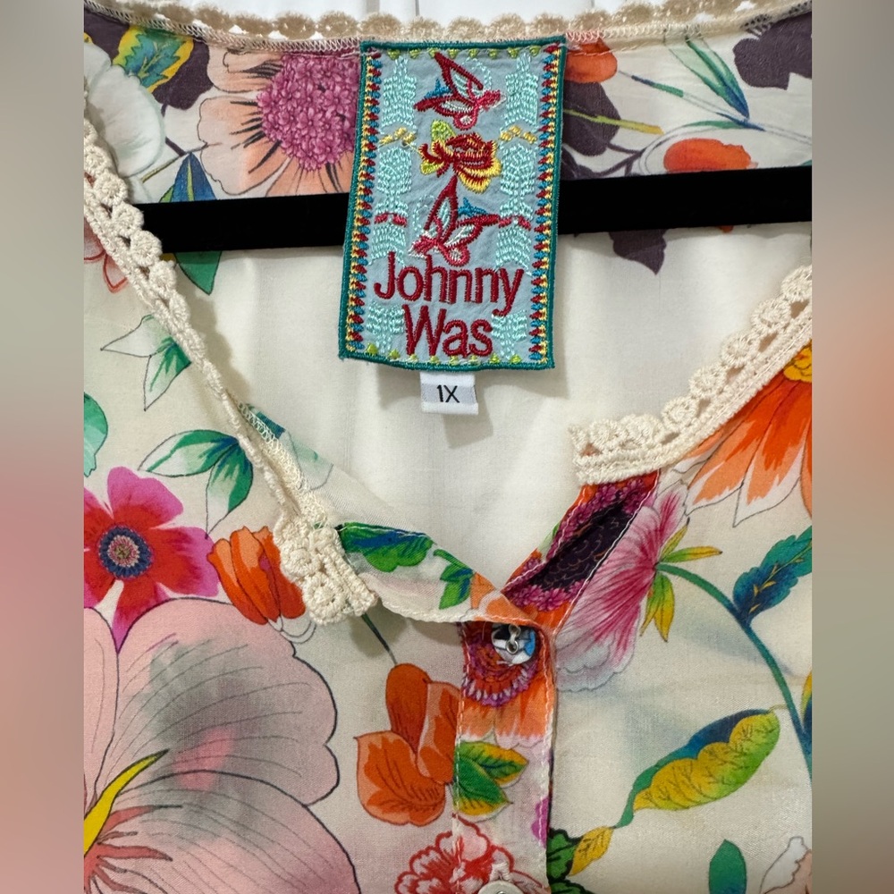 Johnny Was Mala Handkerchief Sheer Floral Tunic Top - Picture 2 of 3